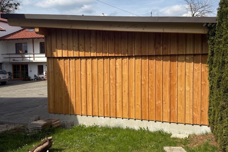 Carport aus Massivholz