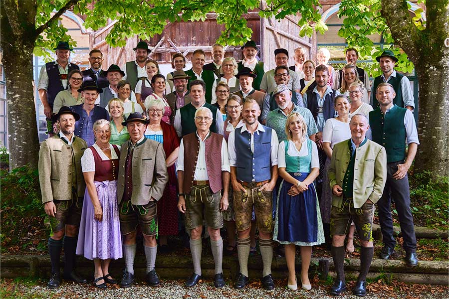 Gruppenbild der Meisterhaft-Verleihung.