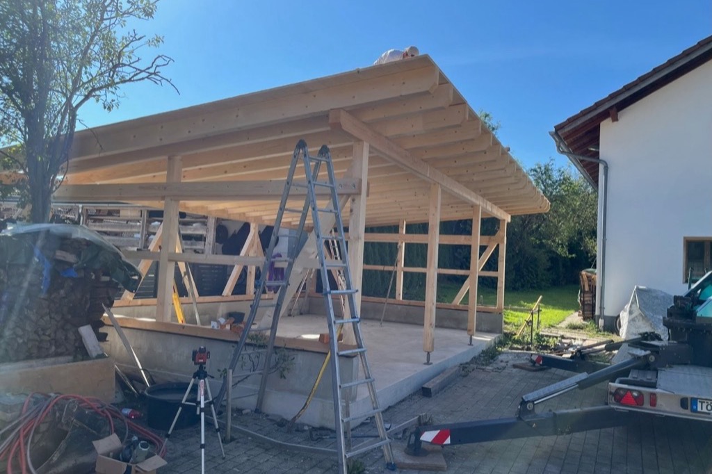 Carport fertig aufgestellt